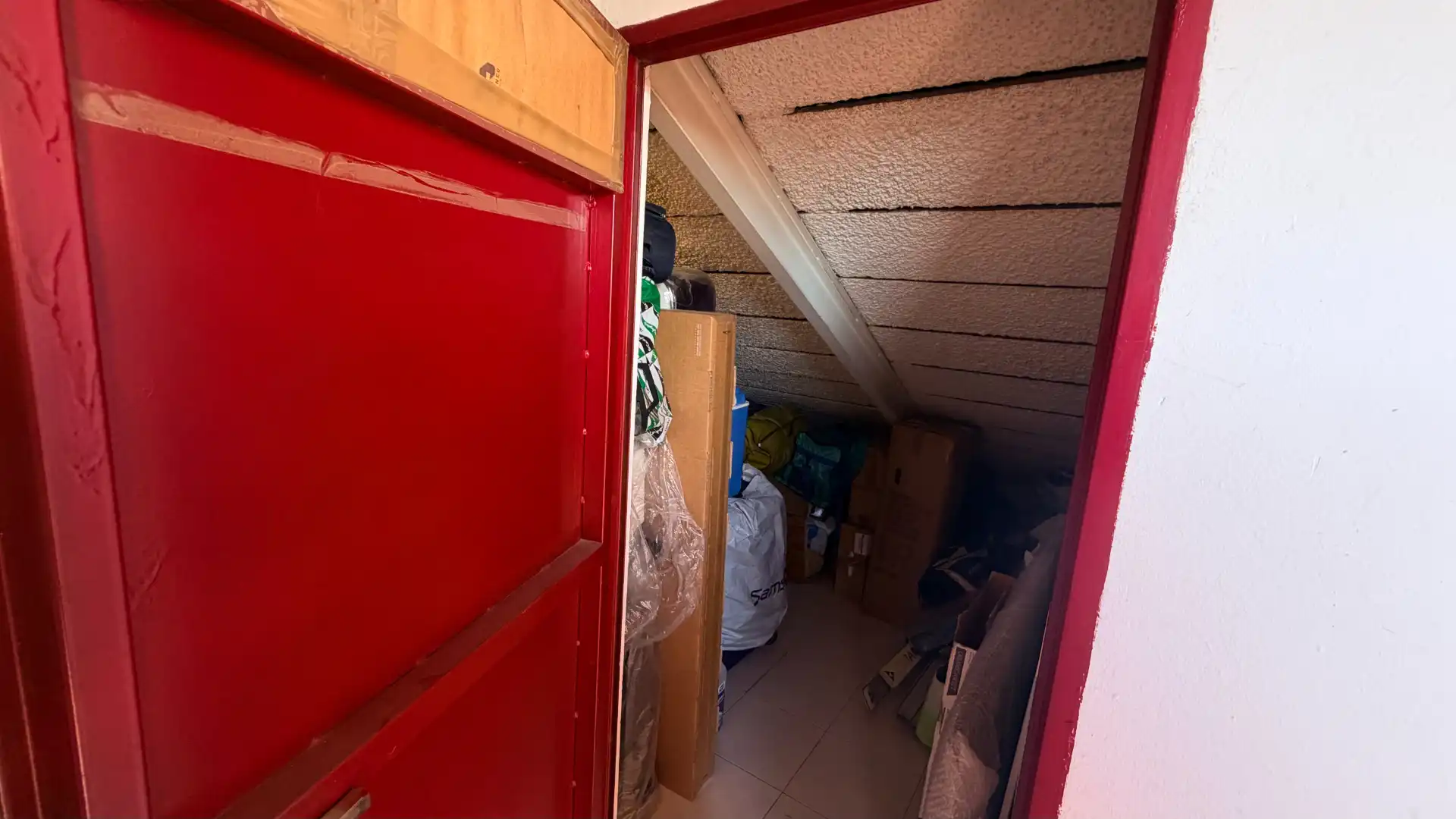 Wohnung zum Verkauf in Madrid mit Klimaanlage, Heizung und Privatgarten
