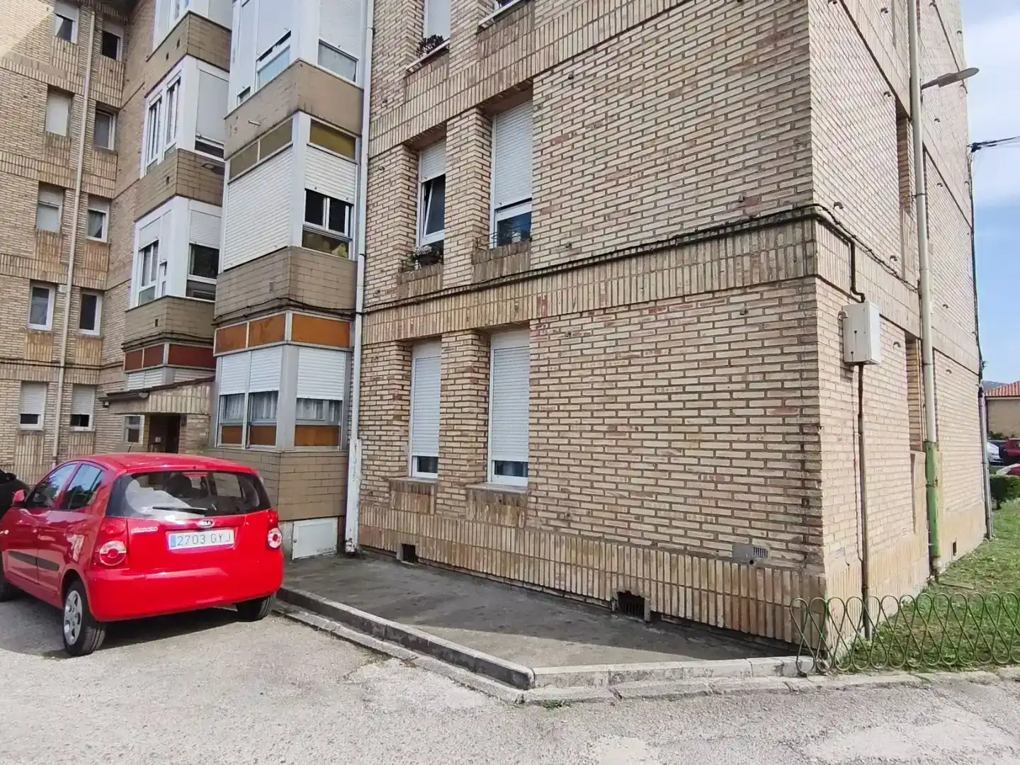 Parking de Piso en venta en Torrelavega  con Balcón