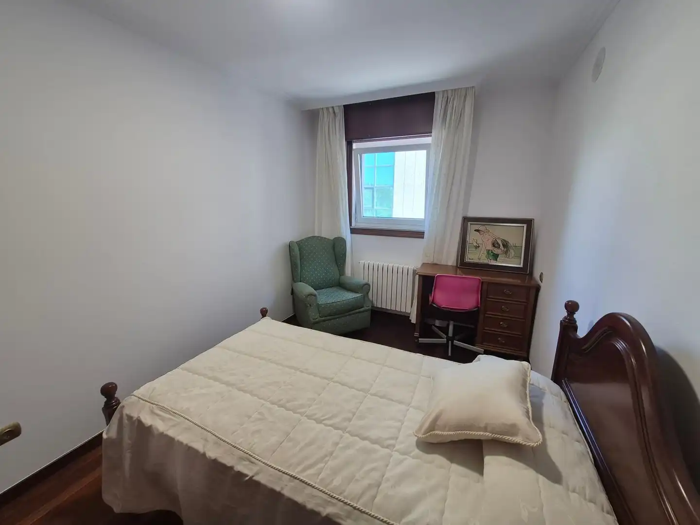 Habitación de Piso de alquiler en Santiago de Compostela  con Parquet y Trastero