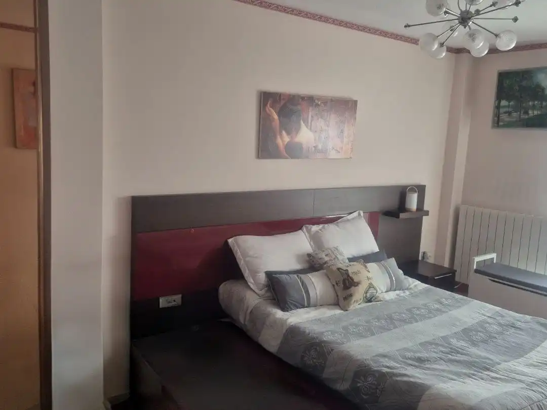 Dormitori de Casa o xalet en venda en Quintanilla Vivar amb Aire condicionat, Calefacció i Jardí privat