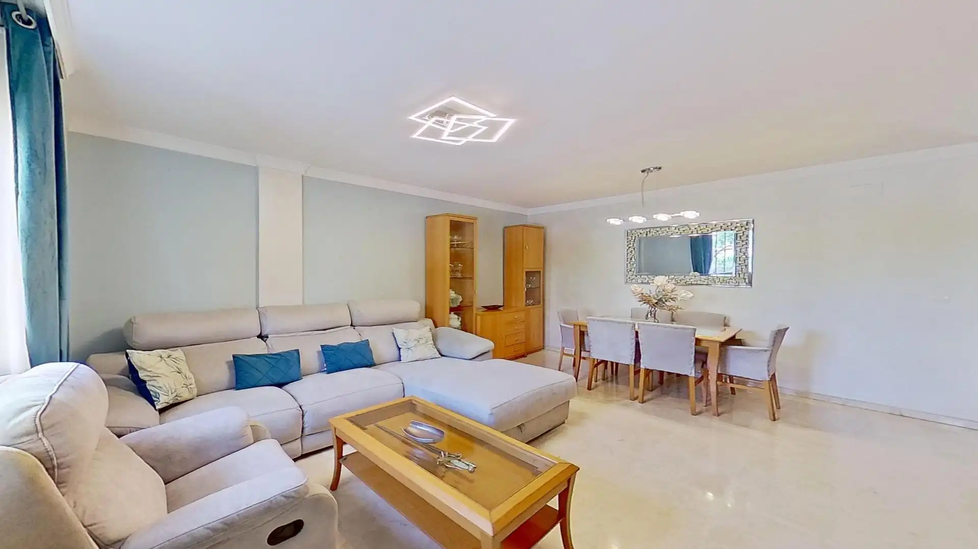 Sala d'estar de Casa o xalet en venda en Motril amb Terrassa i Balcó