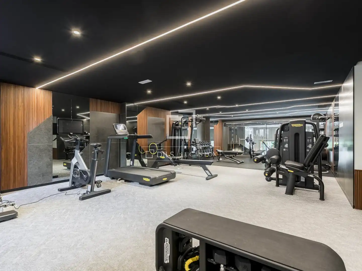 Flat for sale in Barcelona  with Air Conditioner, Terrace and Swimming Pool