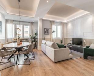 Sala d'estar de Apartament per a compartir en  Madrid Capital amb Terrassa