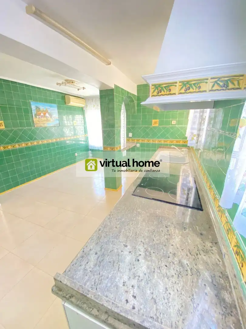Kitchen of Flat for sale in Benidorm  with Air Conditioner, Heating and Private garden