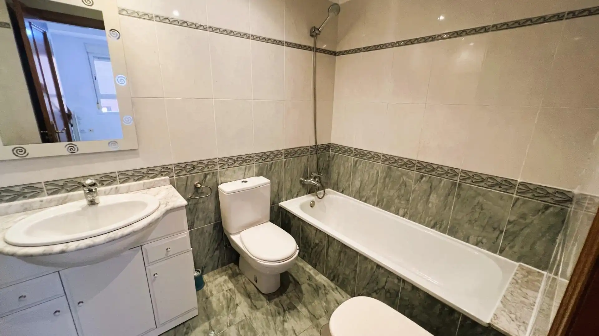 Piso con terraza en venta en Calle BERNAT ARTOLA 21, imagen 15