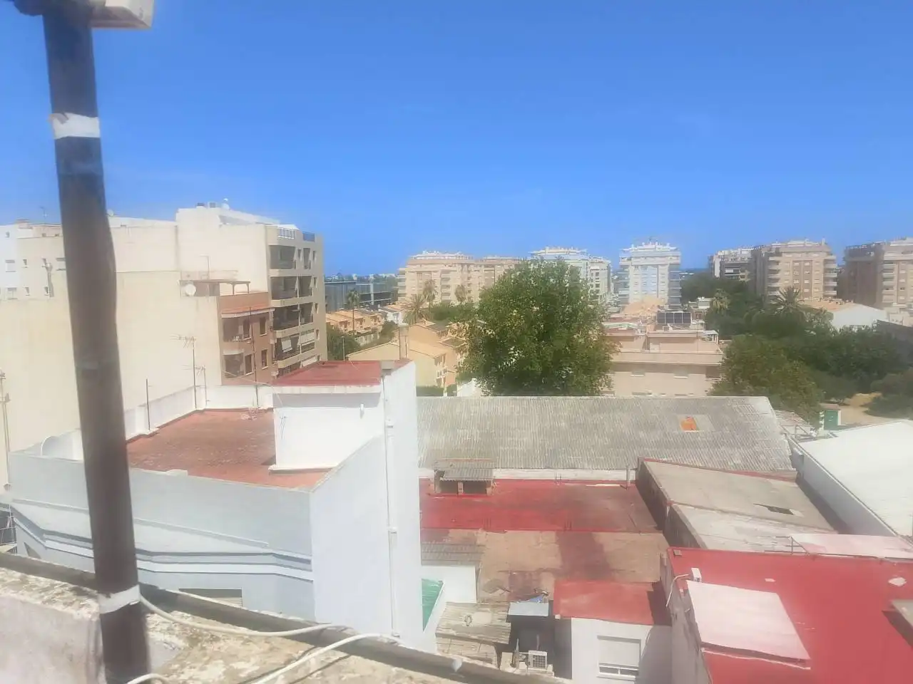 Exterior view of Flat for sale in Oliva  with Balcony