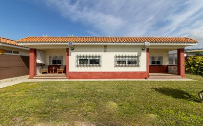Vista exterior de Casa o xalet en venda en Rota