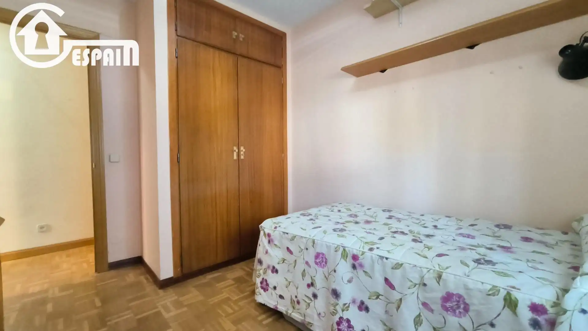 Bedroom of Flat for sale in Madrid  with Air Conditioner and Heating