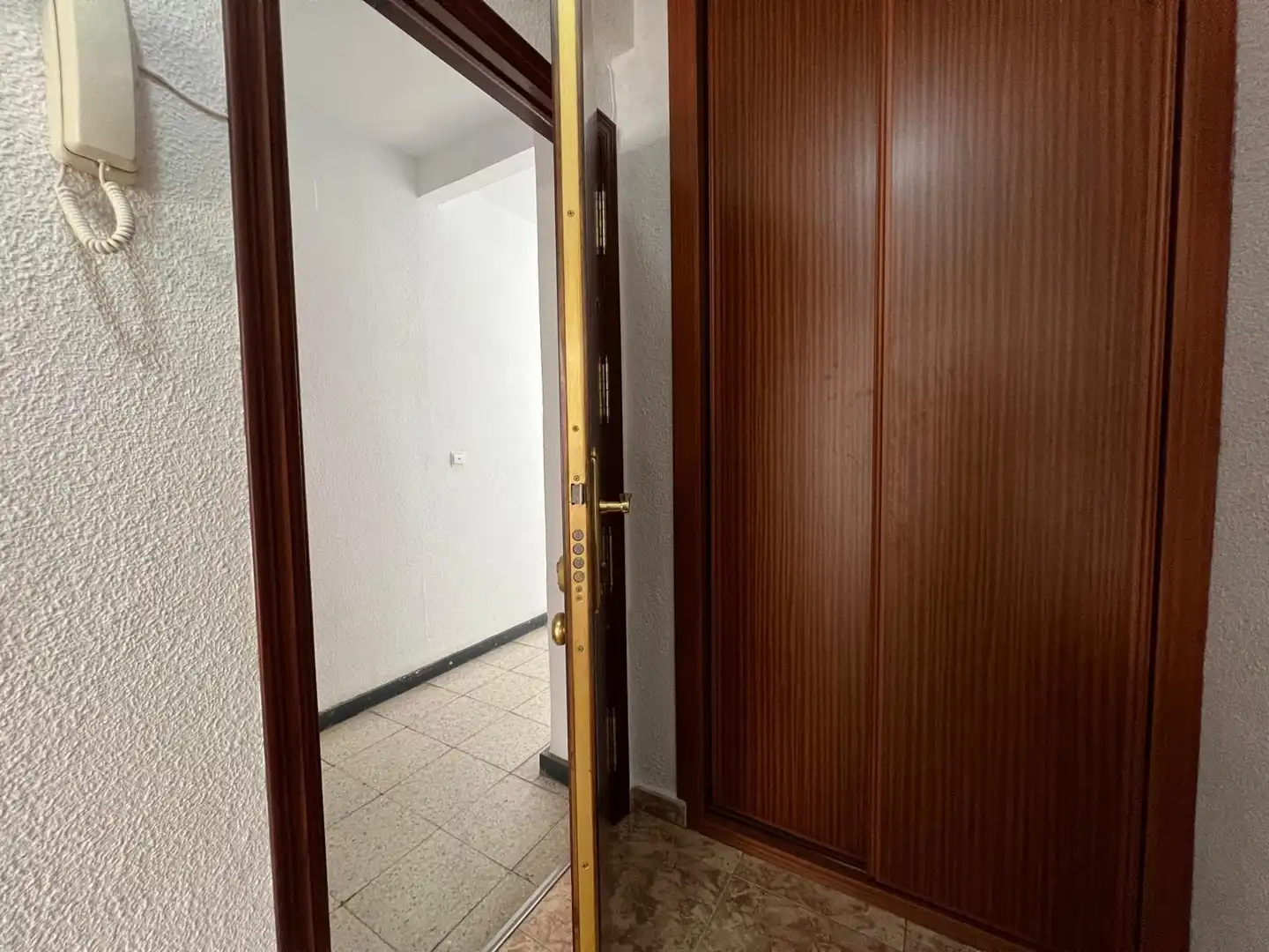 Flat for sale in Córdoba  with Air Conditioner and Terrace