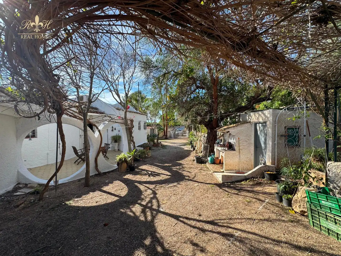 Vista exterior de Casa o chalet en venta en L'Alfàs del Pi con Trastero, Piscina y Amueblado