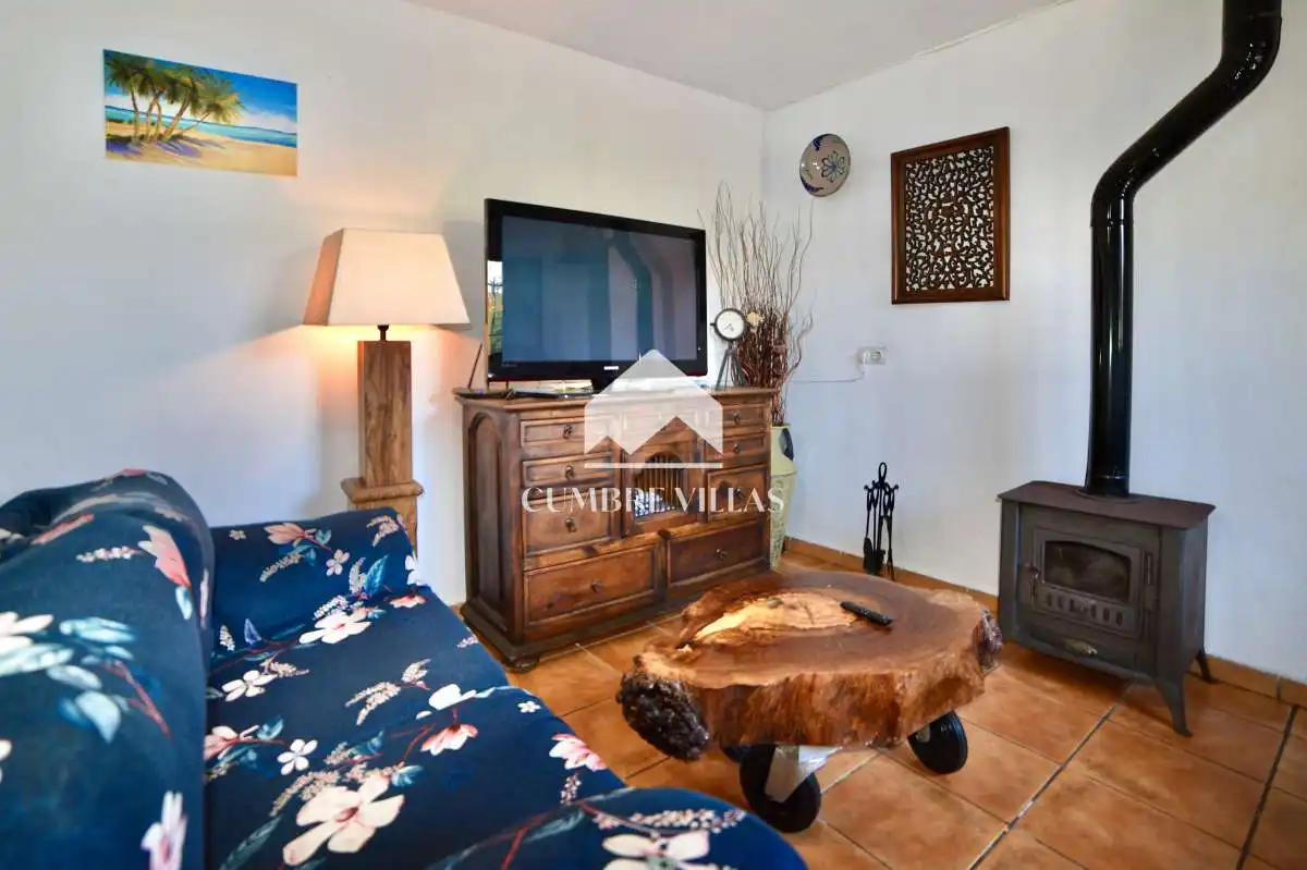 Wohnzimmer von Country house zum Verkauf in Torrenueva Costa mit Privatgarten, Terrasse und Abstellraum