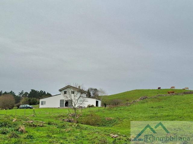 Casa-chalet en Venta en Ribamontán al Monte