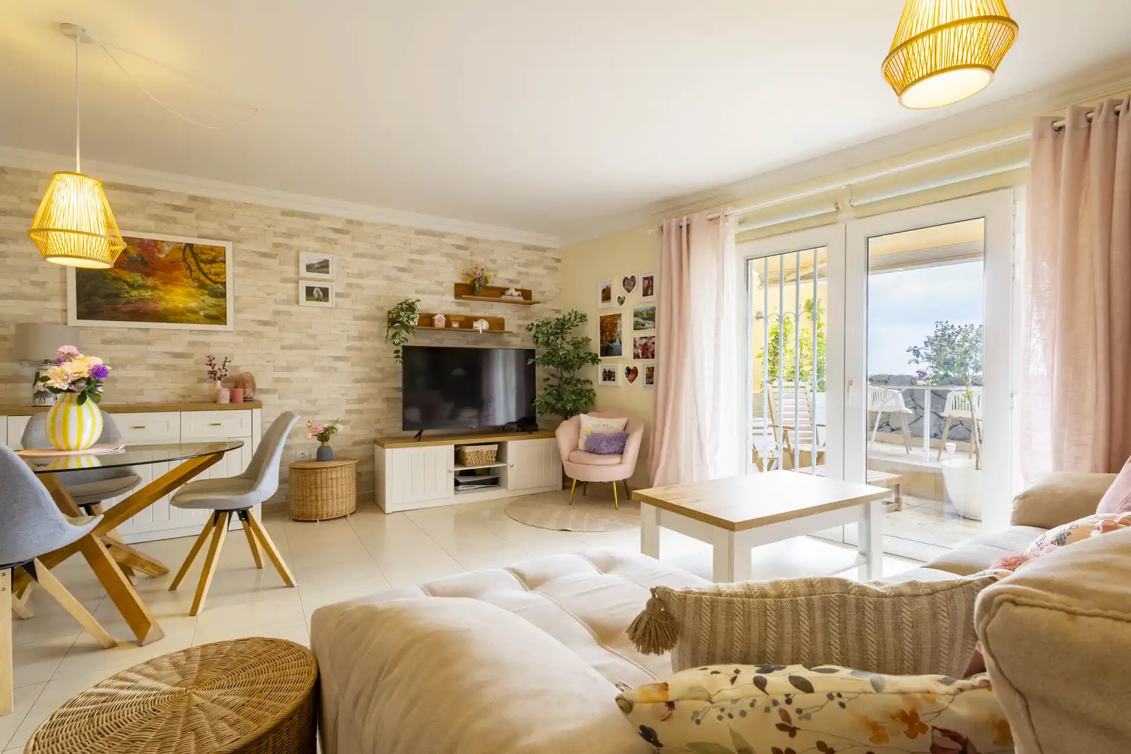 Sala d'estar de Casa adosada en venda en  Santa Cruz de Tenerife Capital amb Terrassa