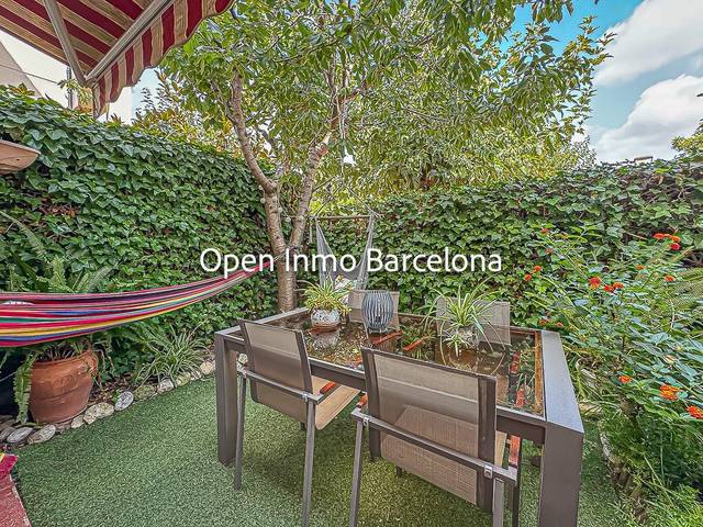 Casa-chalet en Venta en Centre