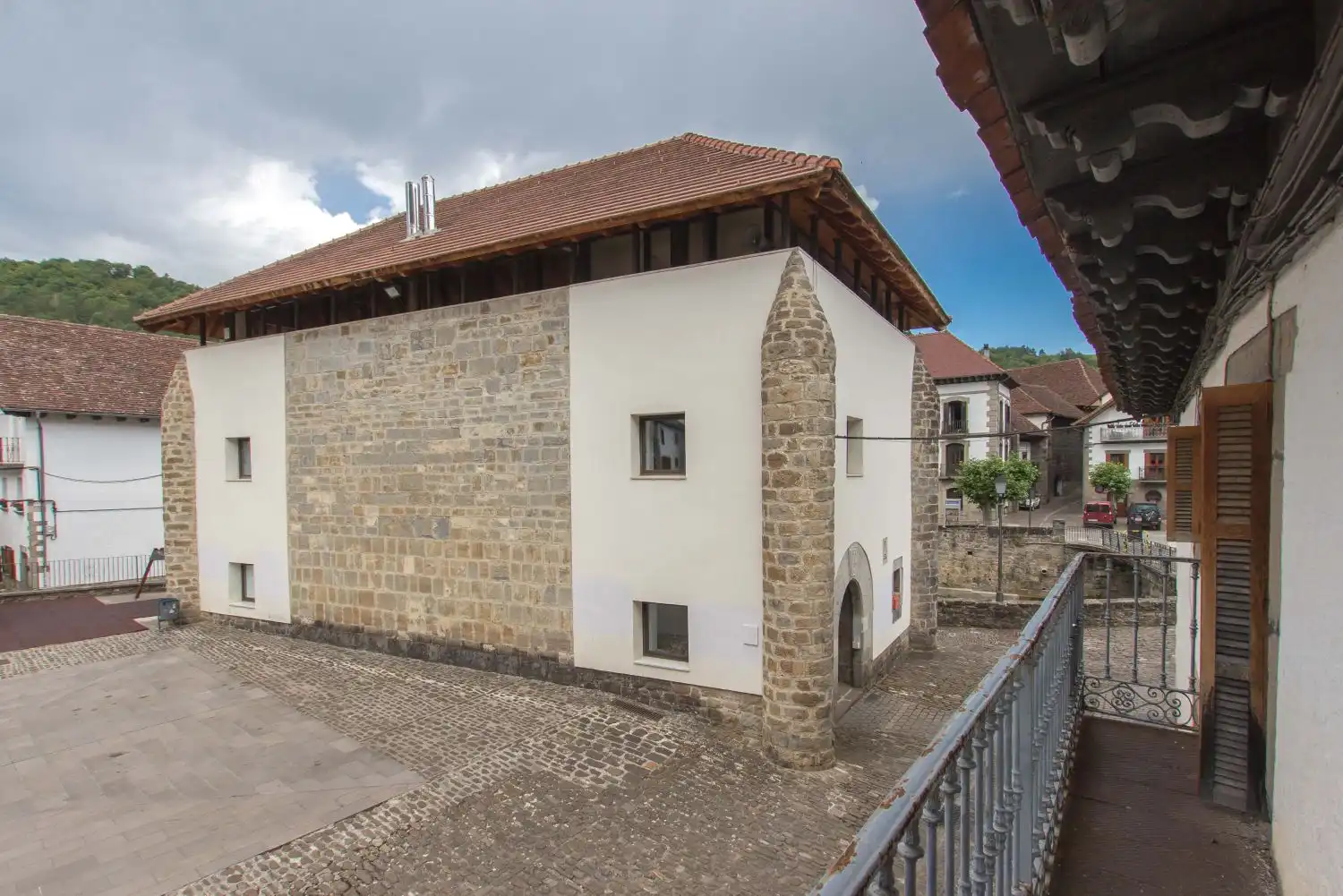 Vista exterior de Casa o chalet en venta en Ochagavía / Otsagabia con Calefacción y Balcón