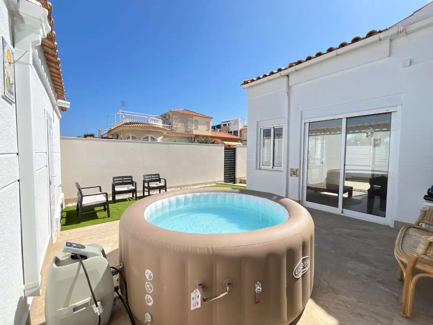 Terrassa de Casa o xalet en venda en Orihuela amb Aire condicionat, Traster i Moblat