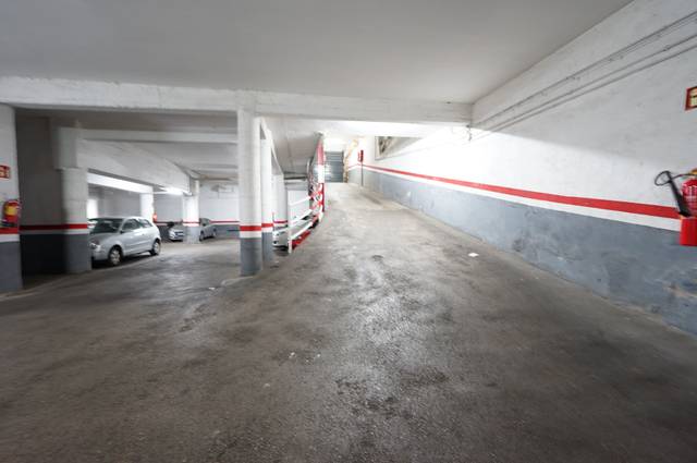 Garaje en Venta en La Sagrera