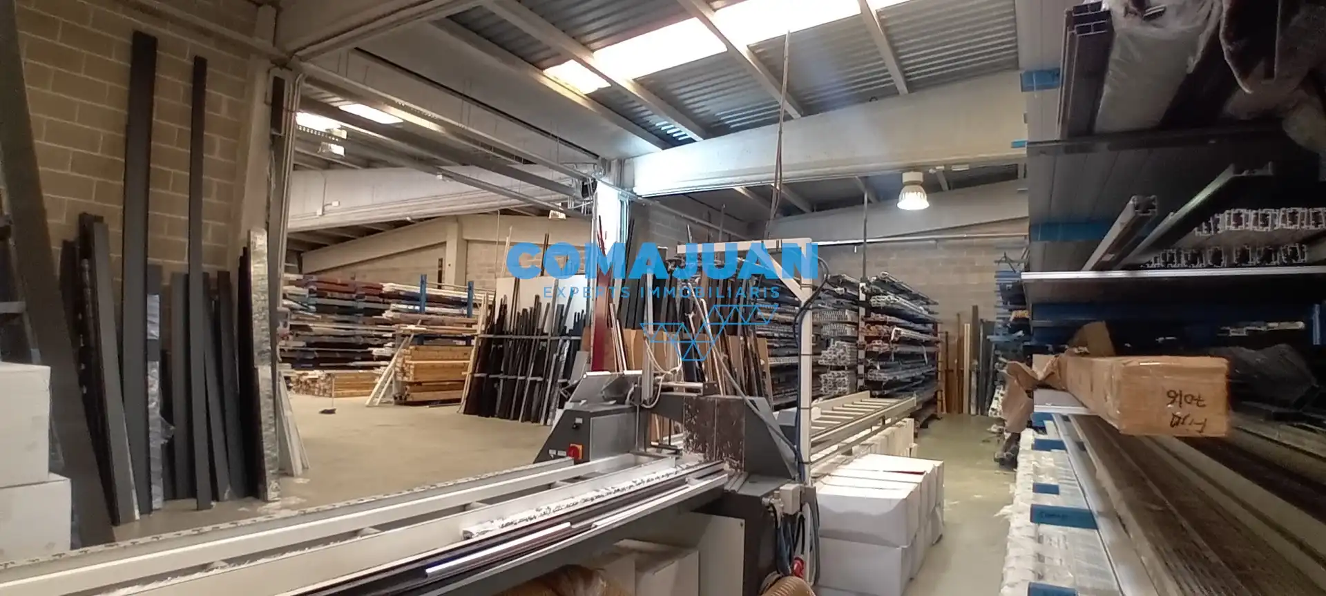 Fabrikhallen zum Verkauf in Calella