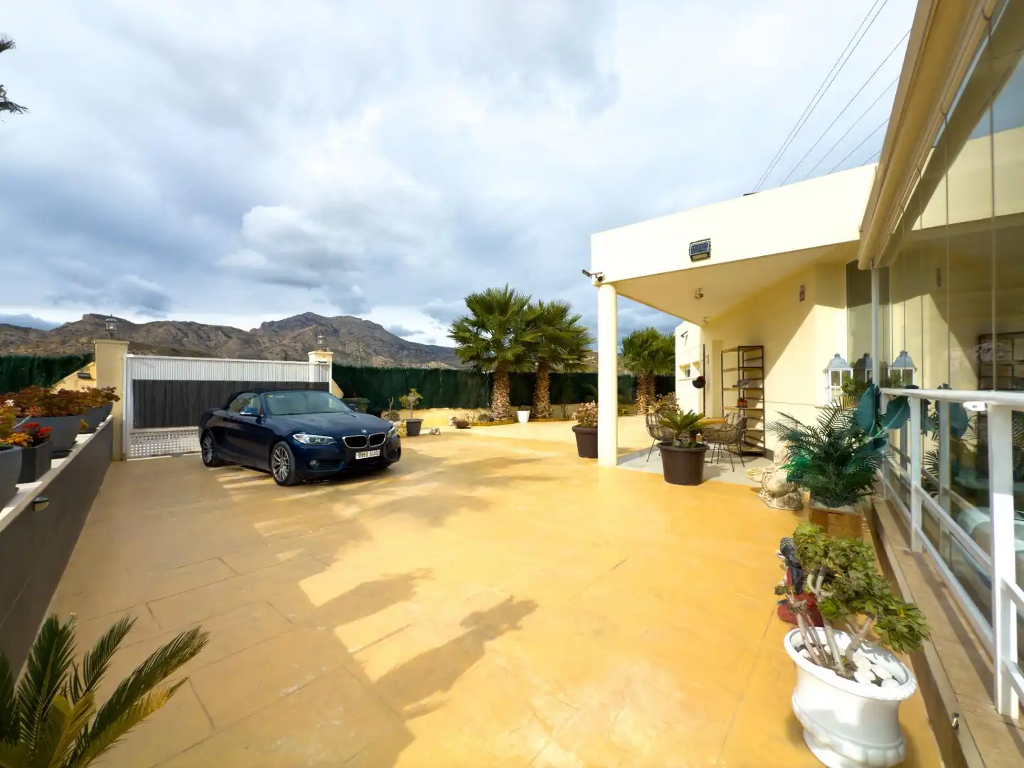 Vista exterior de Casa o xalet en venda en Jijona / Xixona amb Calefacció, Jardí privat i Terrassa