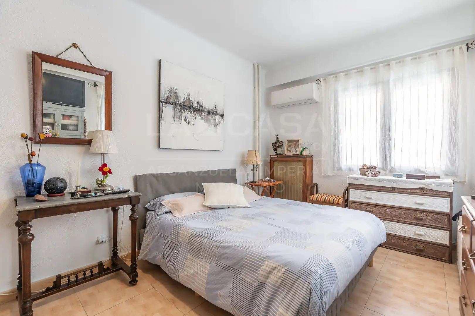 Habitación de Piso en venta en Madrid con Calefacción y Trastero