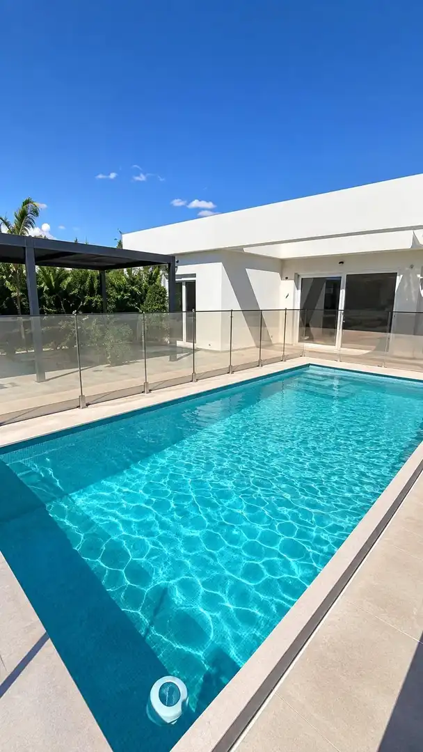 Casa amb piscina en venda a ANHIDRITA