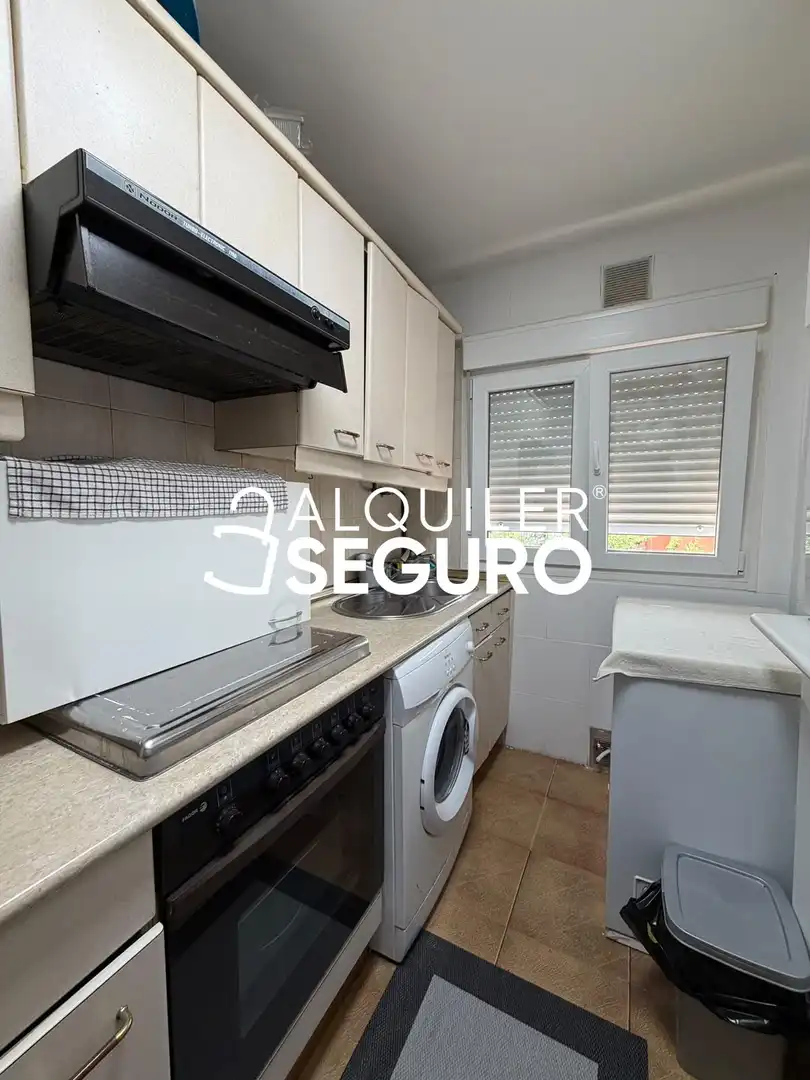 Flat for rent in campo de la paloma, Palomeras Sureste
