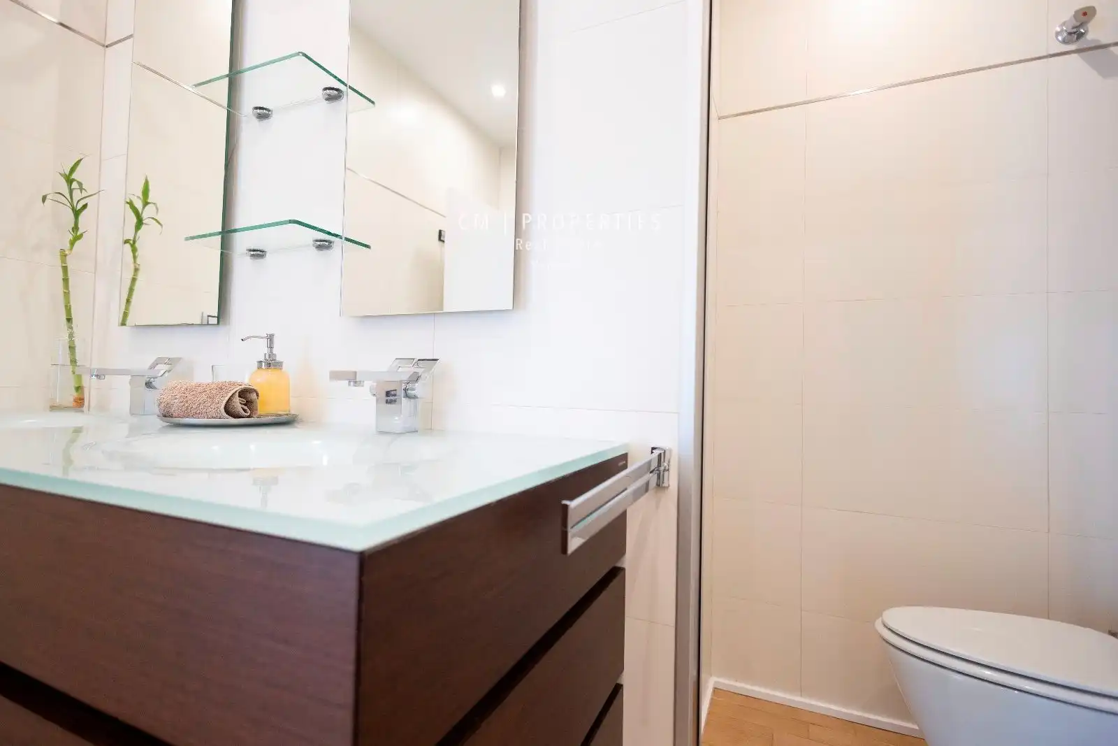 Wohnung zur Miete in Marques del Turia, Gran Via