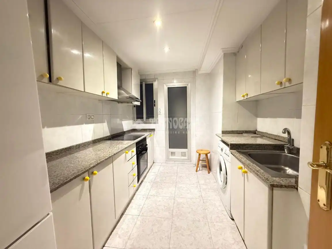Cocina de Piso en venta en Valencia con Aire acondicionado