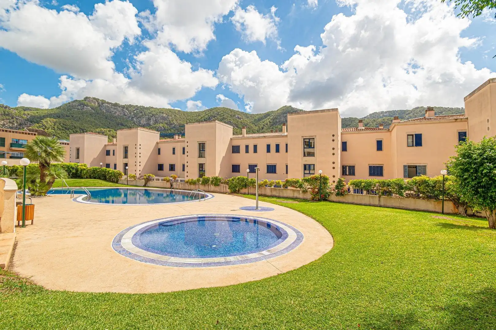 Piscina de Pis en venda en Andratx amb Calefacció, Jardí privat i Terrassa