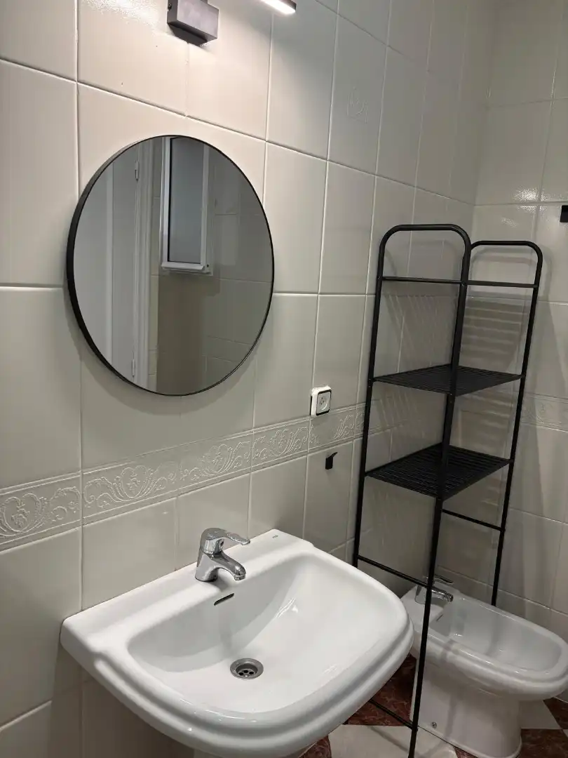 Badezimmer von Wohnung zur Miete in Badajoz mit Klimaanlage, Heizung und Möbliert