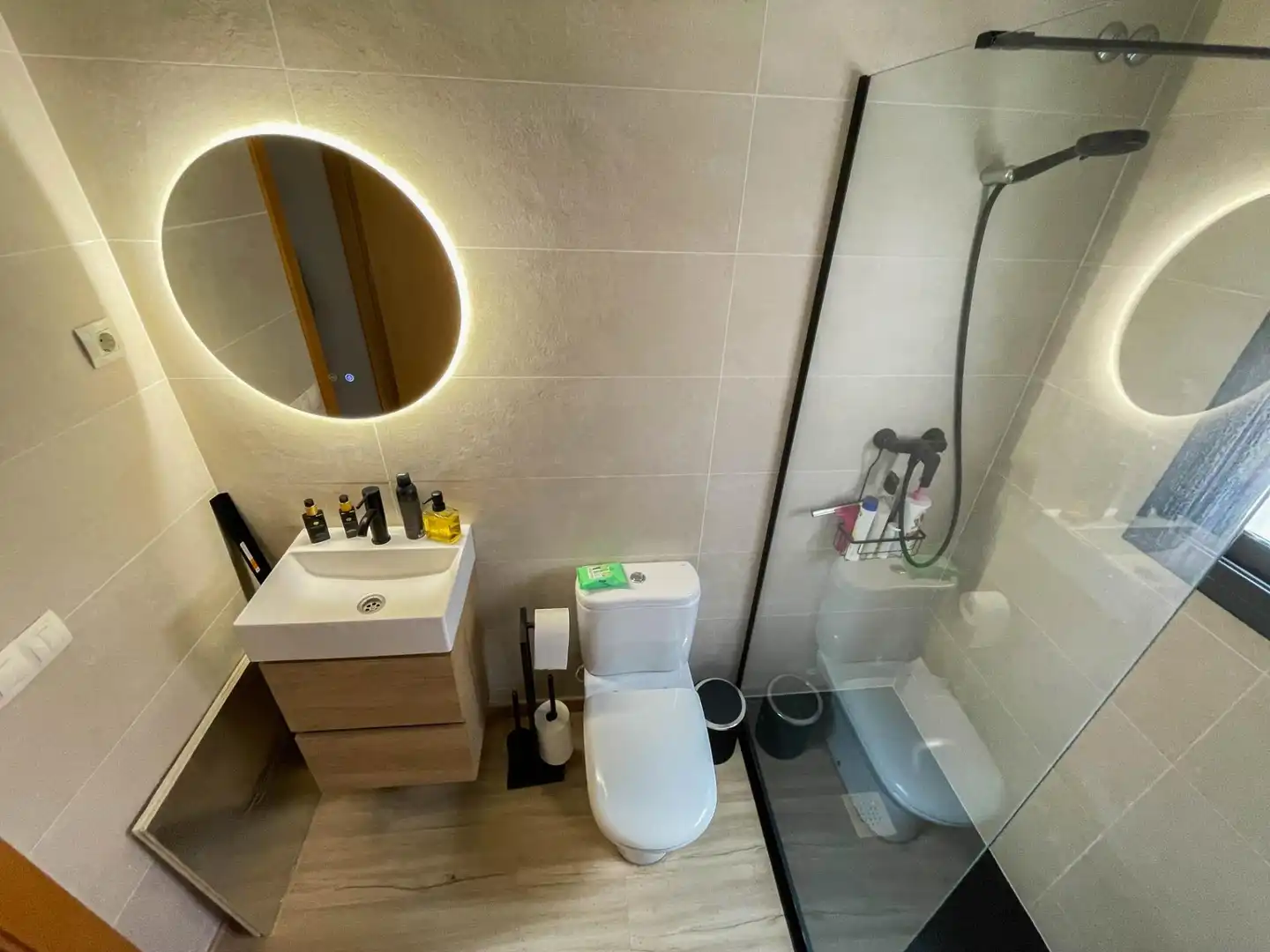 Baño de Piso en venta en Olesa de Montserrat con Calefacción, Parquet y Amueblado