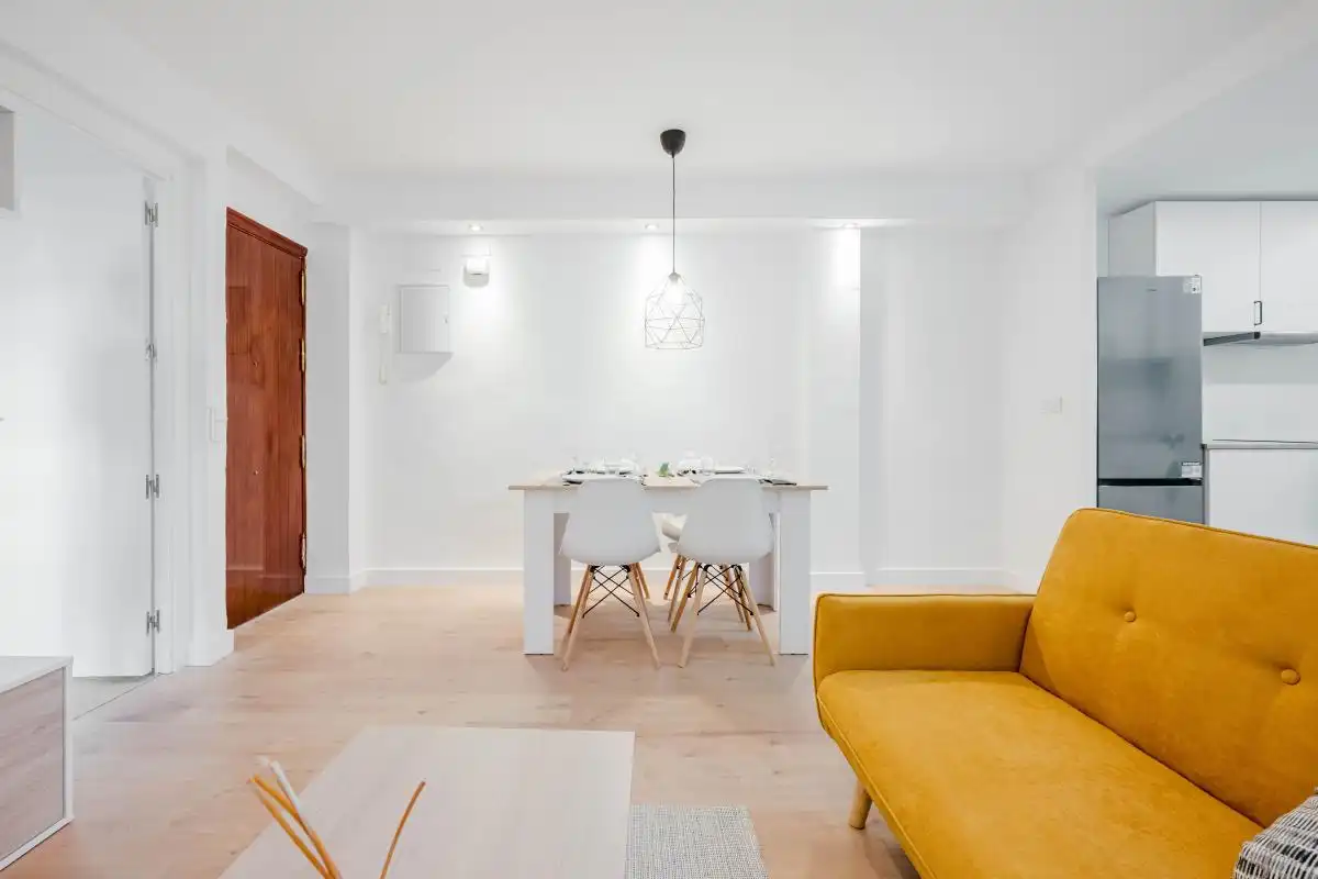 Comedor de Piso en venta en Sevilla con Calefacción y Amueblado