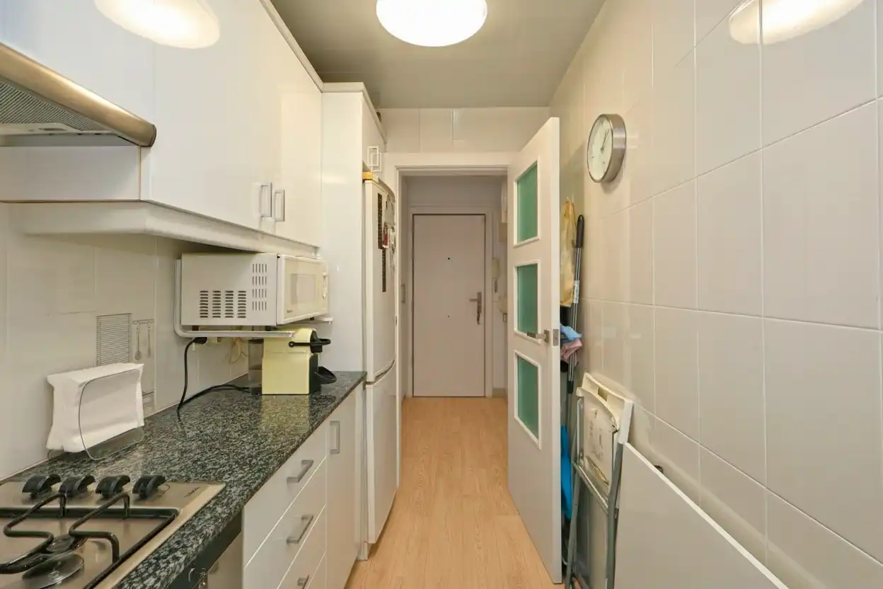 Kitchen of Flat for sale in L'Hospitalet de Llobregat