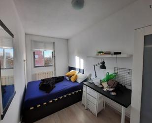 Dormitori de Apartament per a compartir en  Madrid Capital amb Calefacció, Moblat i Rentadora