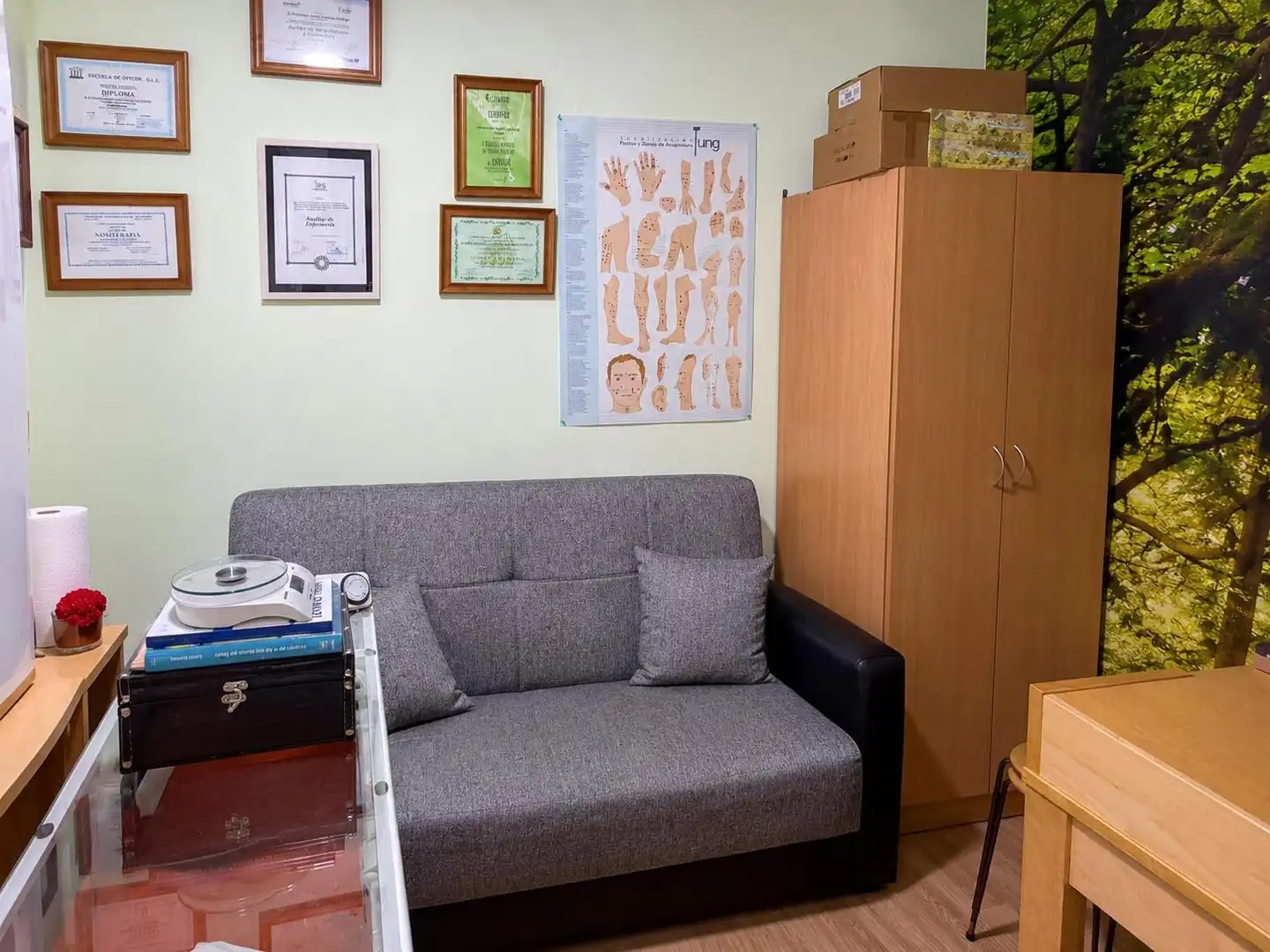 Sala d'estar de Local en venda en Madrid amb Aire condicionat