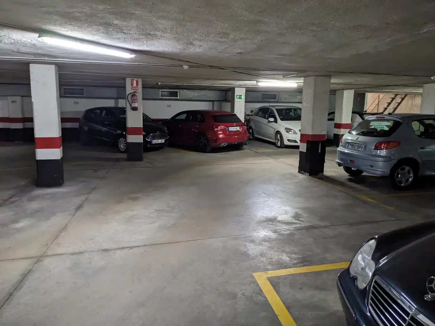 Garage for rent in Carrer de Berlín, 57, Barri de les Corts