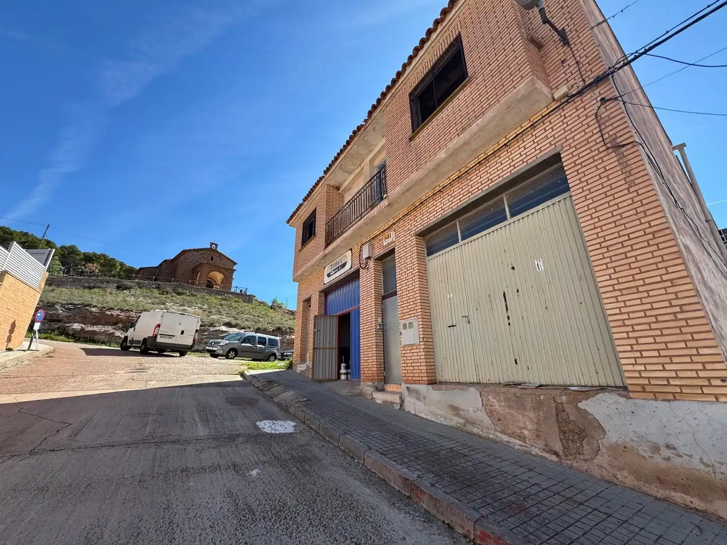 Vista exterior de Nave industrial en venta en Illueca