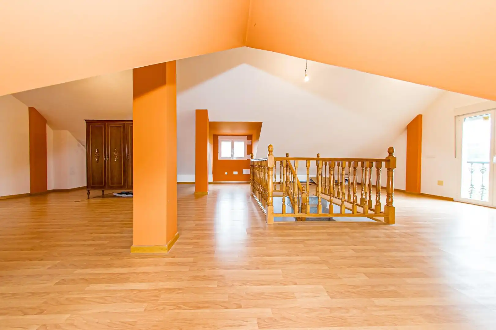 Haus oder Chalet zum Verkauf in Ponferrada mit Heizung, Privatgarten und Terrasse