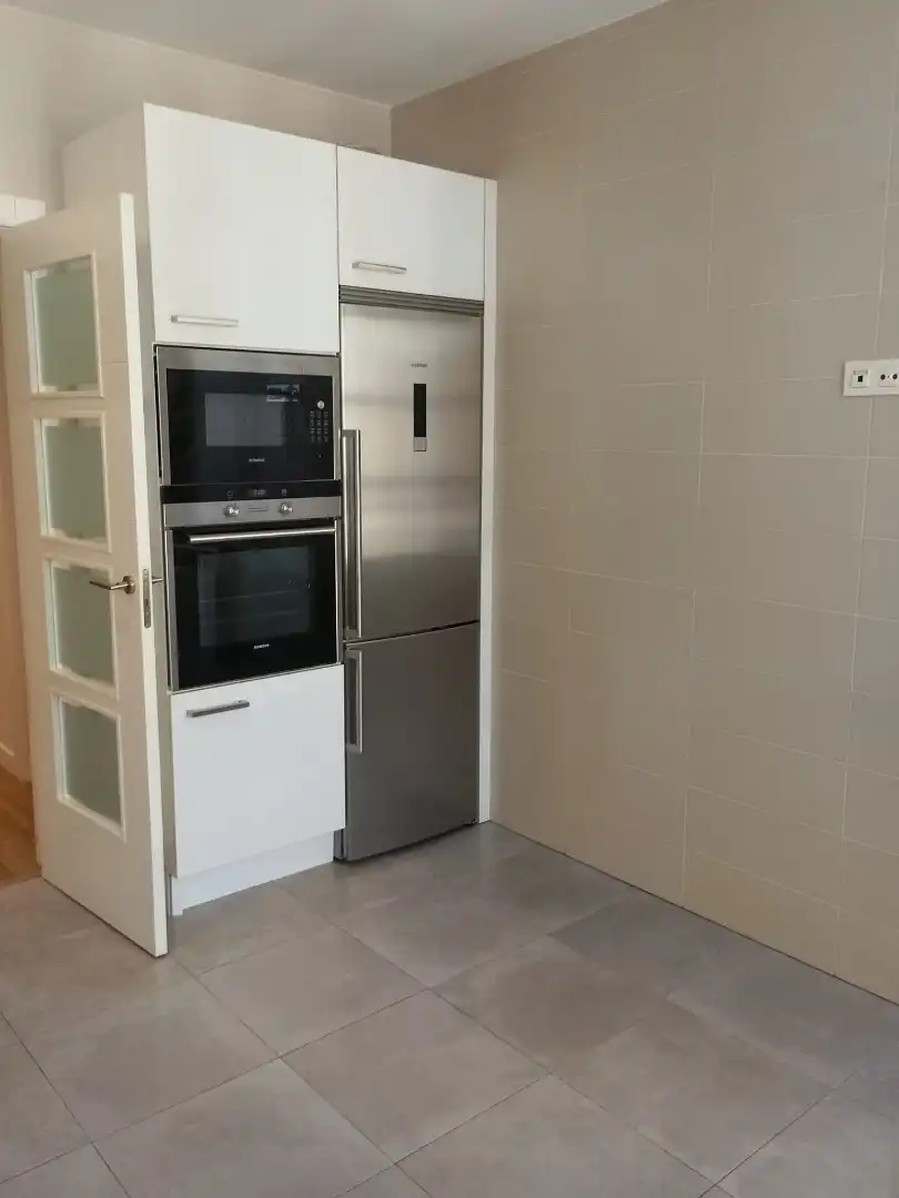 Kitchen of Flat for rent in Oviedo   with Heating, Parquet flooring and Oven