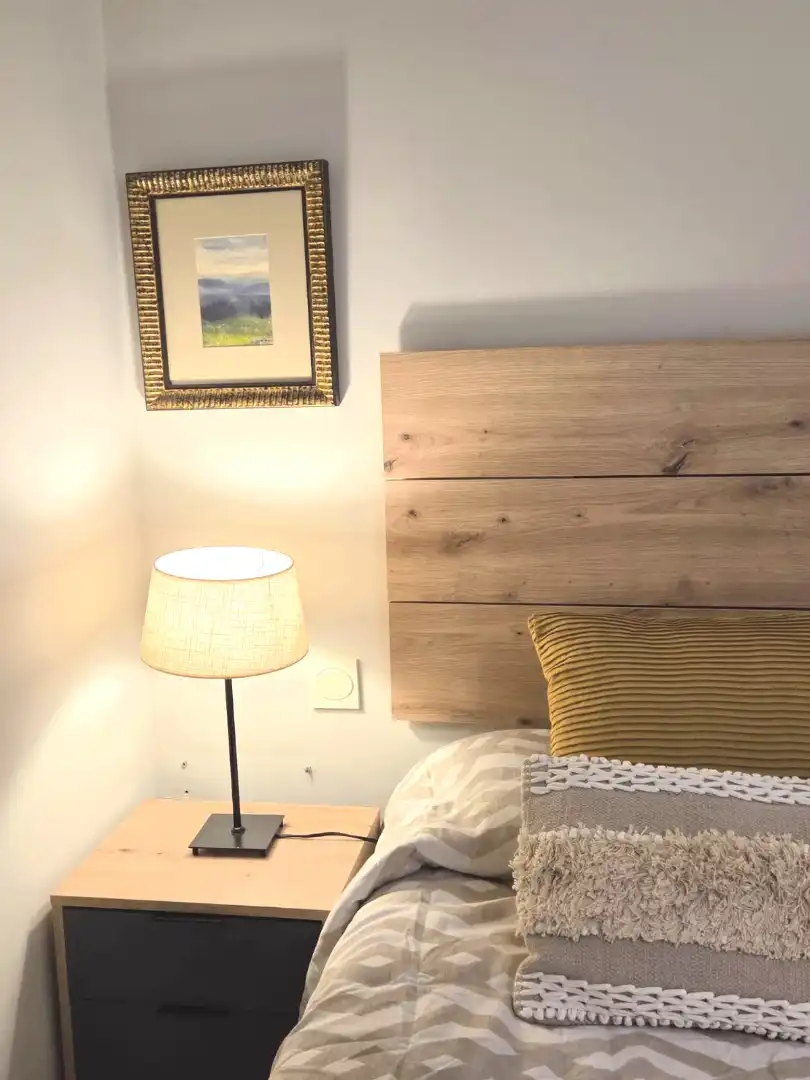 Bedroom of Apartments for sale in Bilbao   with Heating, Furnished and Washing machine