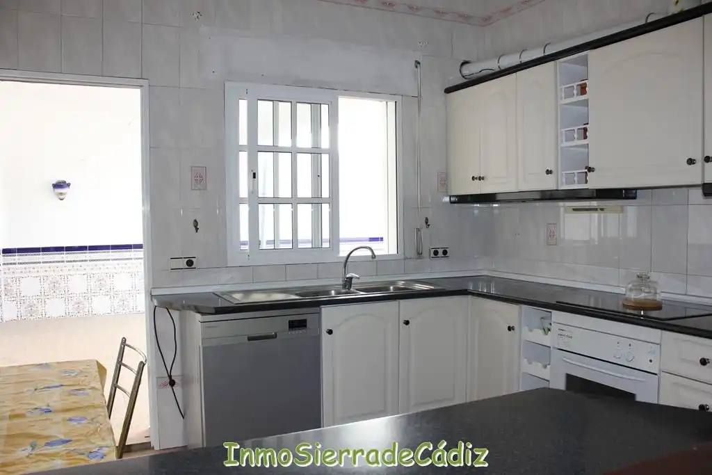 Kitchen of Flat for sale in Algodonales  with Air Conditioner, Heating and Terrace