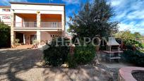 Vista exterior de Casa o xalet en venda en El Masnou amb Terrassa, Piscina i Balcó