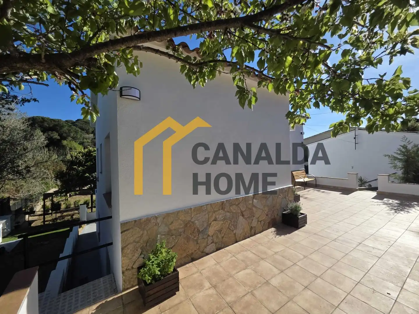 Vista exterior de Casa o chalet en venta en Sant Feliu de Guíxols con Aire acondicionado, Calefacción y Jardín privado