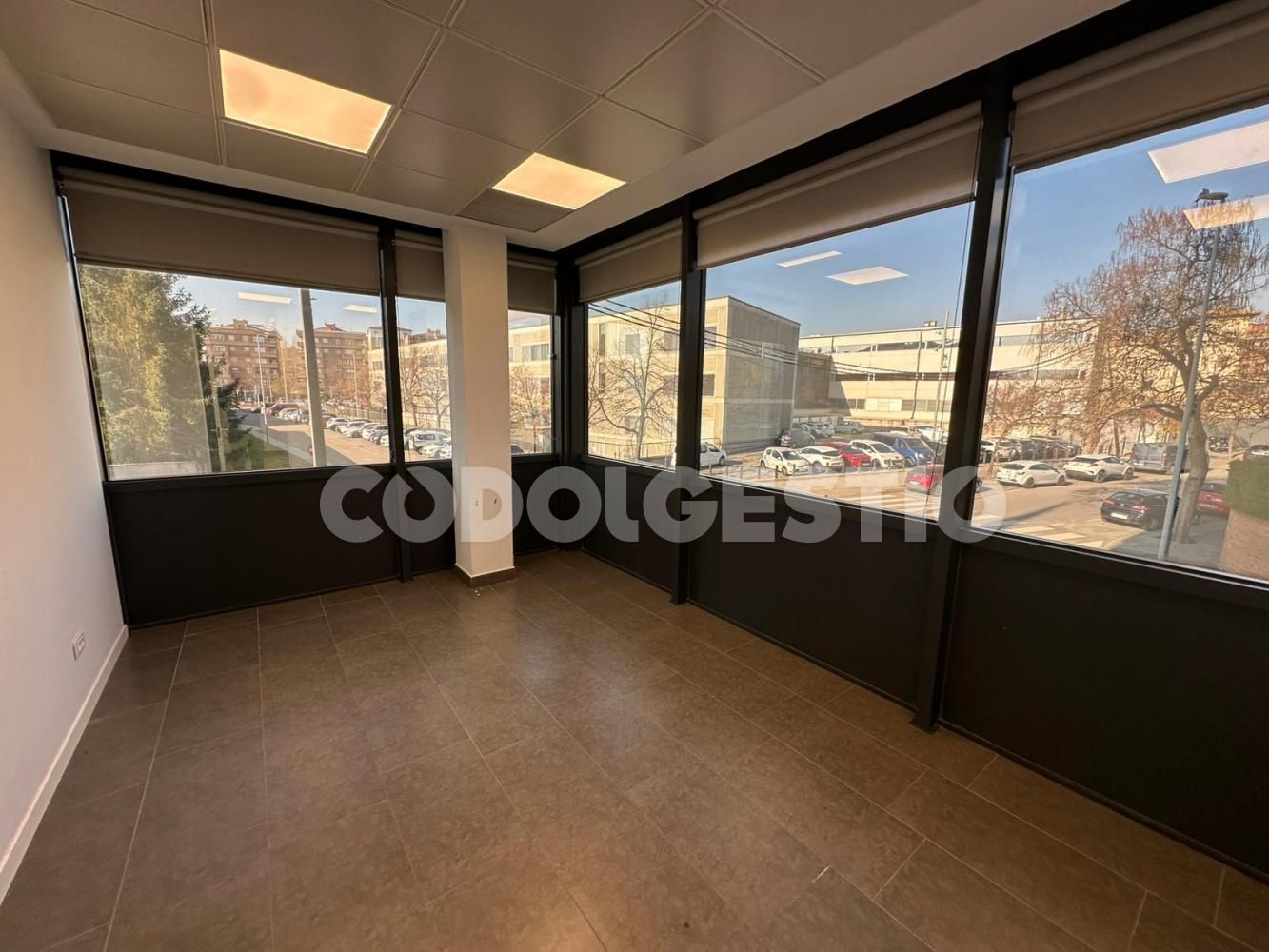 Oficina de lloguer en Vic