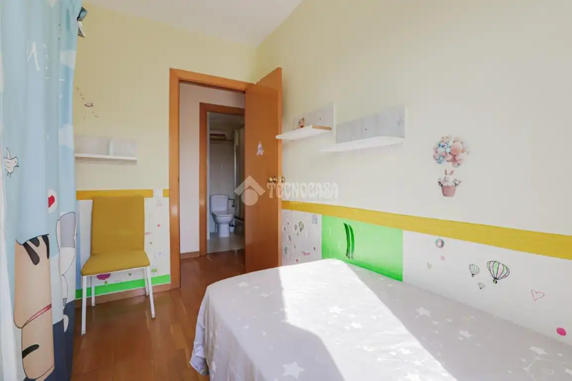 Habitación de Piso en venta en Sant Feliu de Llobregat con Aire acondicionado y Balcón