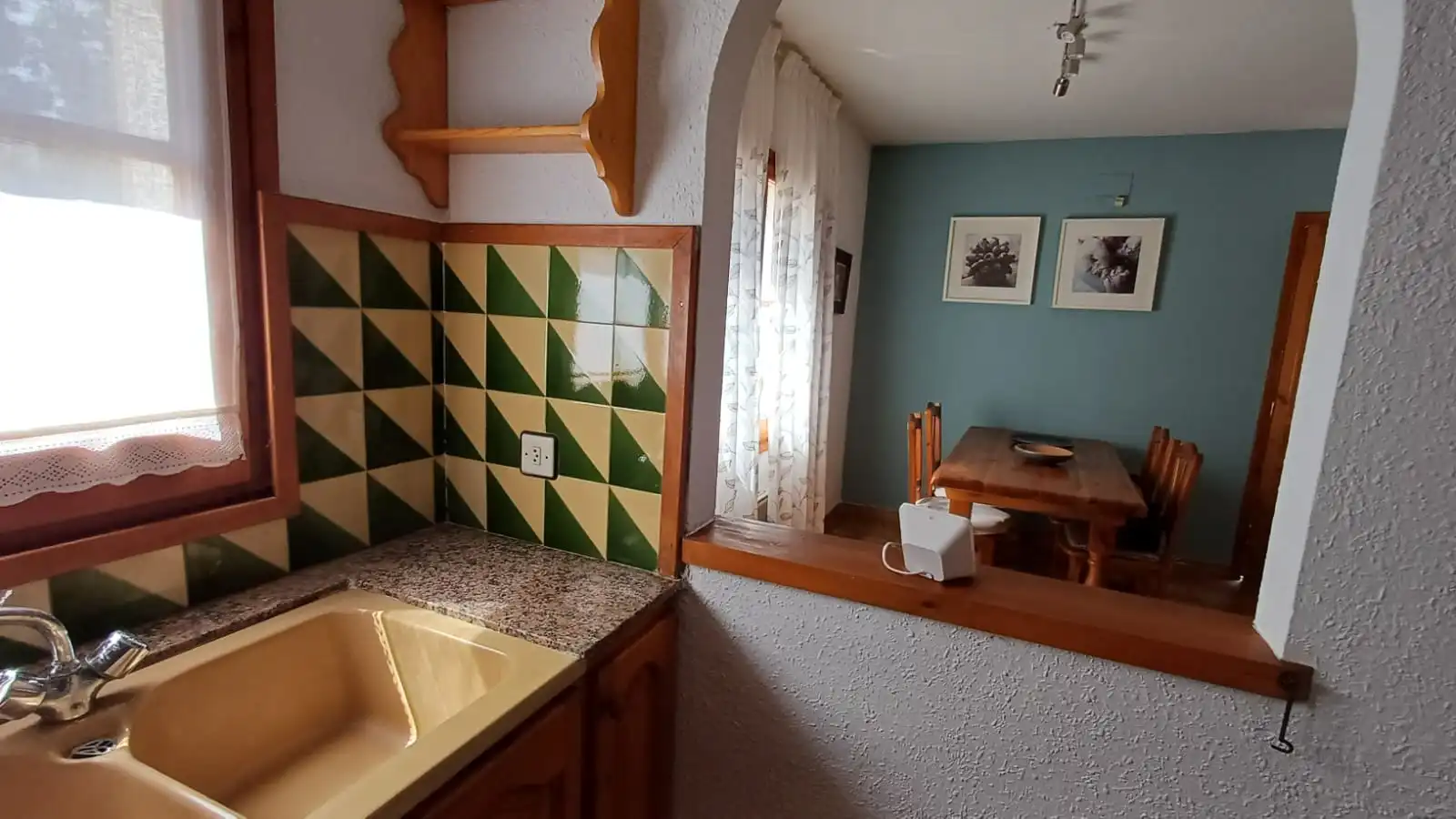 Cuina de Casa adosada en venda en Roda de Berà amb Jardí privat i Alarma