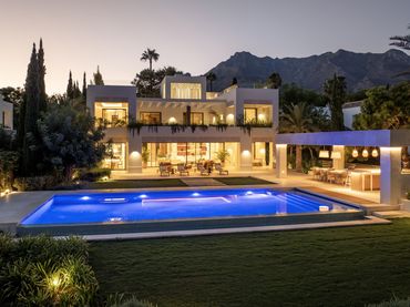 Casa con balcón en venta en Milla de Oro