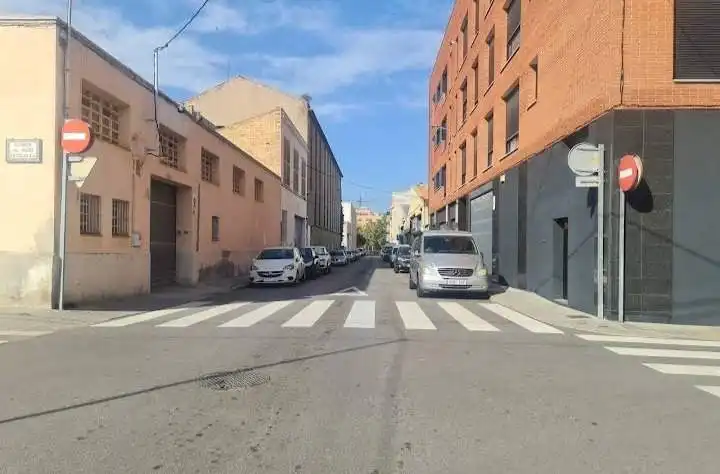 Nau industrial de lloguer a Carrer de Sarriera, imagen 3