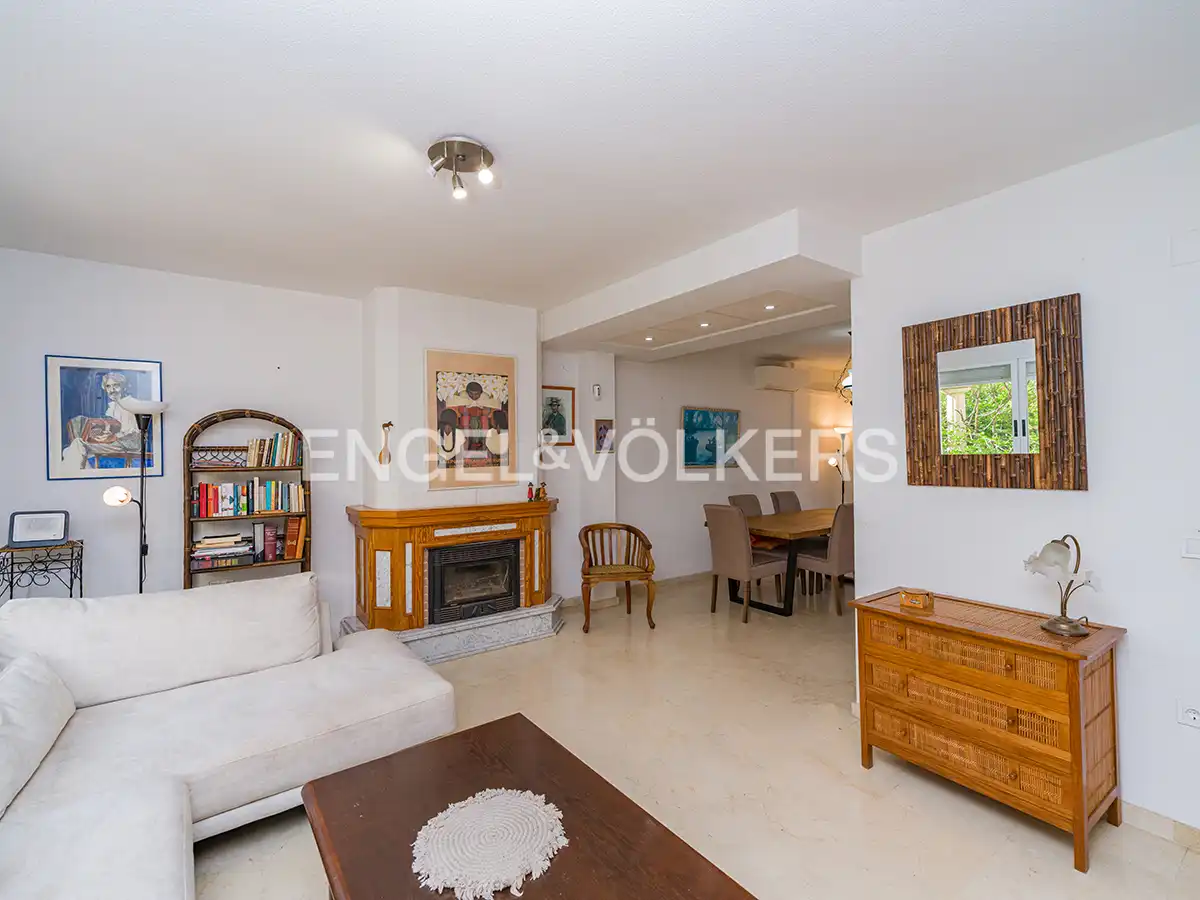 Terraced house with balcony for sale in Carrer dels Alguers 4, imagen 9