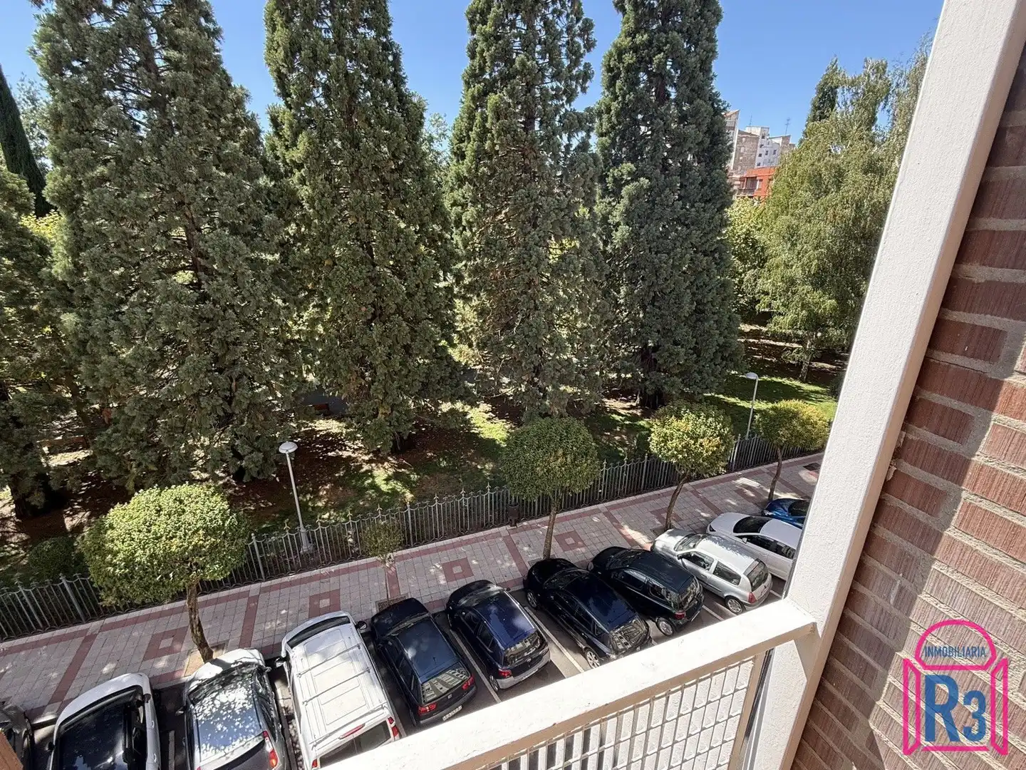 Parkplatz von Wohnung zur Miete in León Capital  mit Heizung, Terrasse und Möbliert